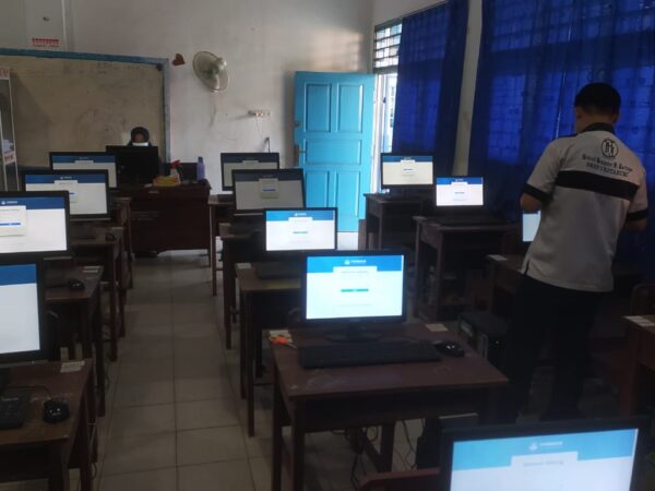 Simulasi Assismen Kompetensi Minimum ( AKM ) siswa SMAN 1 Kotabumi , 26 Agustus 2021 Simulasi Assismen Kompetensi Minimum ( AKM ) siswa SMAN 1 Kotabumi , 26 Agustus 2021