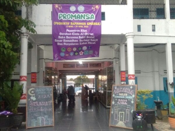 Buka Bersama Keluarga Besar SMAN 1 Kotabumi (13/04/22) Buka Bersama Keluarga Besar SMAN 1 Kotabumi (13/04/22)