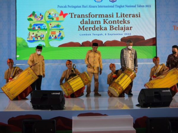 Peningkatan Persentase Masyarakat Melek Aksara, Modal Penting Tingkatkan Kompetensi Literasi Peningkatan Persentase Masyarakat Melek Aksara, Modal Penting Tingkatkan Kompetensi Literasi