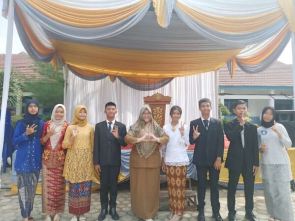 Orasi Kandidat Ketua dan Wakil Ketua OSIS SMA Negeri 1 Kotabumi Periode 2022-2023 Orasi Kandidat Ketua dan Wakil Ketua OSIS SMA Negeri 1 Kotabumi Periode 2022-2023