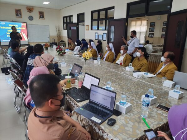 SIPLah Permudah Sekolah dalam Belanja Barang Kebutuhan SIPLah Permudah Sekolah dalam Belanja Barang Kebutuhan