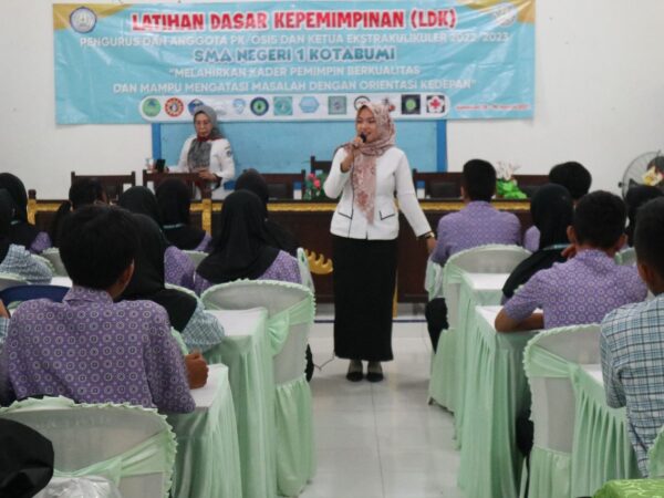 Latihan Dasar Kepemimpinan; Semangat Lahirkan Kader Pemimpim Masa Depan Berkualitas! Latihan Dasar Kepemimpinan; Semangat Lahirkan Kader Pemimpim Masa Depan Berkualitas!