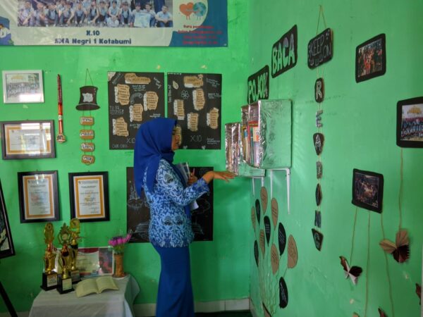 Tingkatkan Minat Baca Siswa, SMAN 1 Kotabumi Adakan Lomba Pojok Baca dan Mading Antar Kelas
