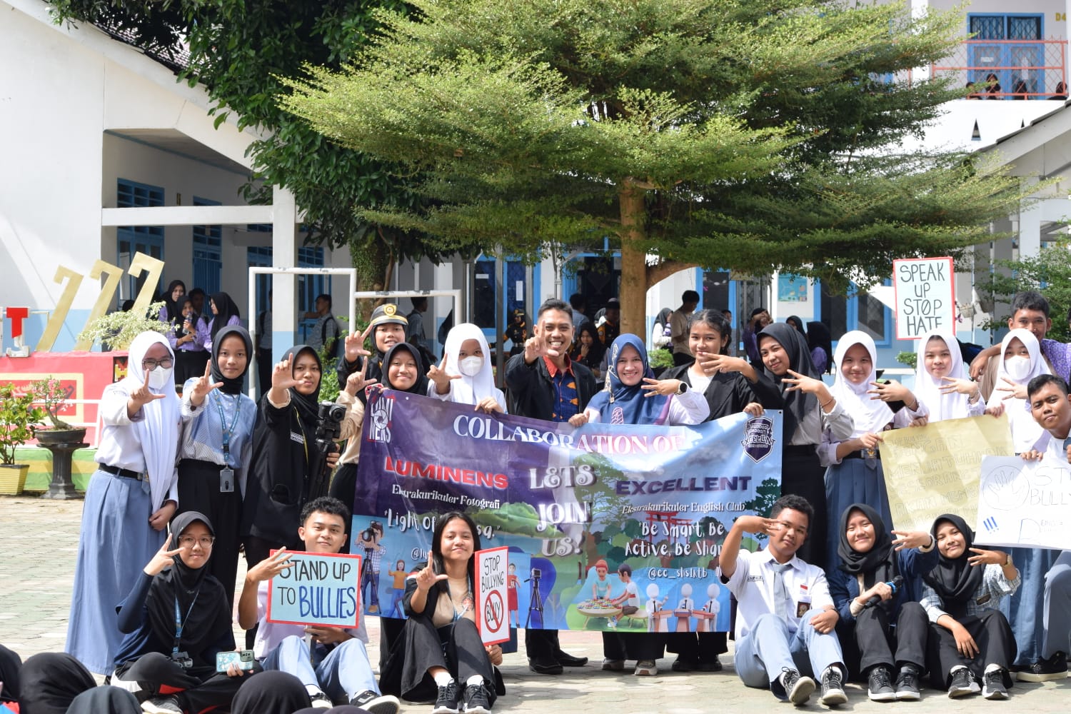 Parade Ekskul SMAN 1 Kotabumi Meriahkan Puncak Acara MPLS 2023 Parade Ekskul SMAN 1 Kotabumi Meriahkan Puncak Acara MPLS 2023