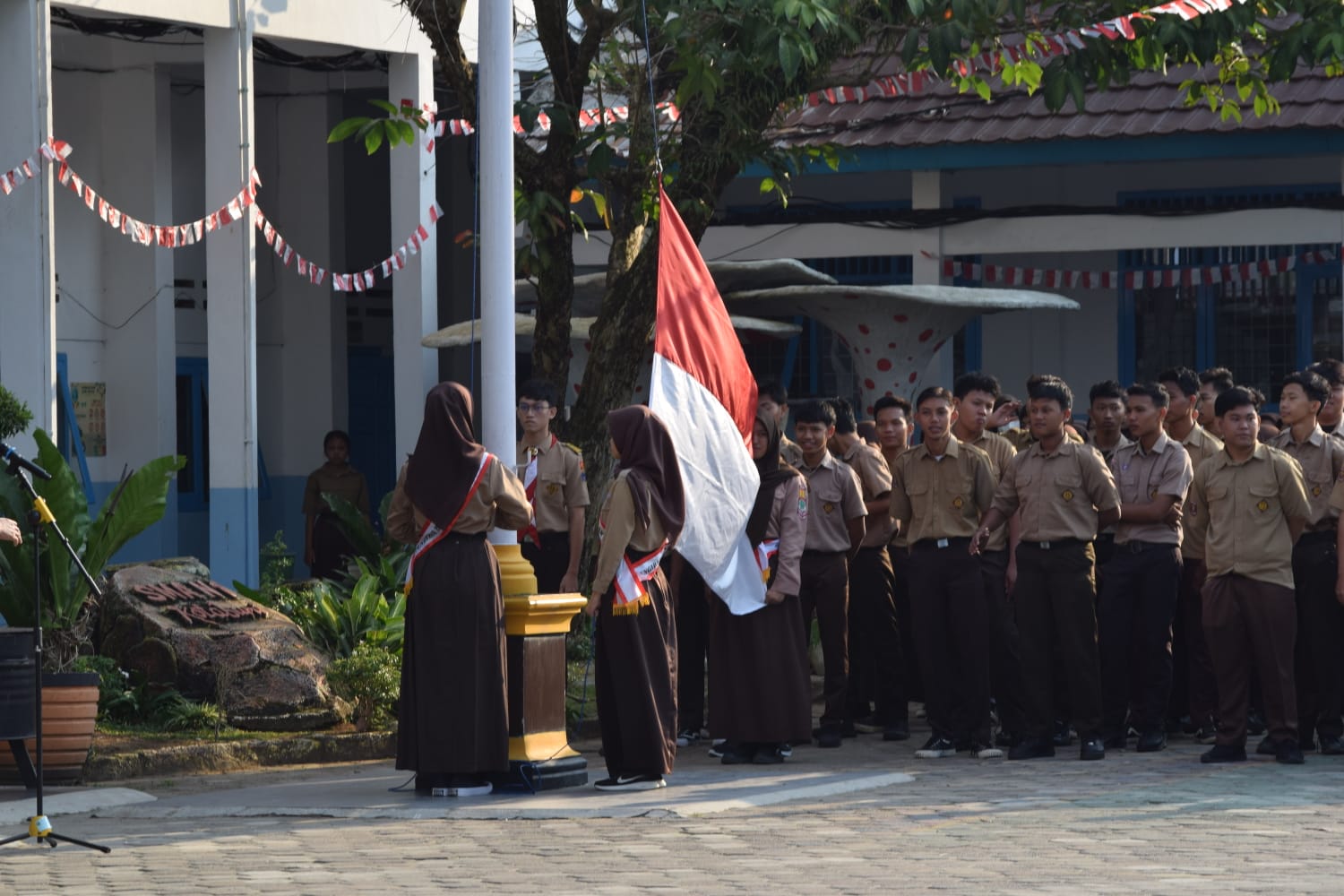 Peringati Hari Pramuka Ke-62, SMAN 1 Kotabumi Laksanakan Upacara Bendera Peringati Hari Pramuka Ke-62, SMAN 1 Kotabumi Laksanakan Upacara Bendera