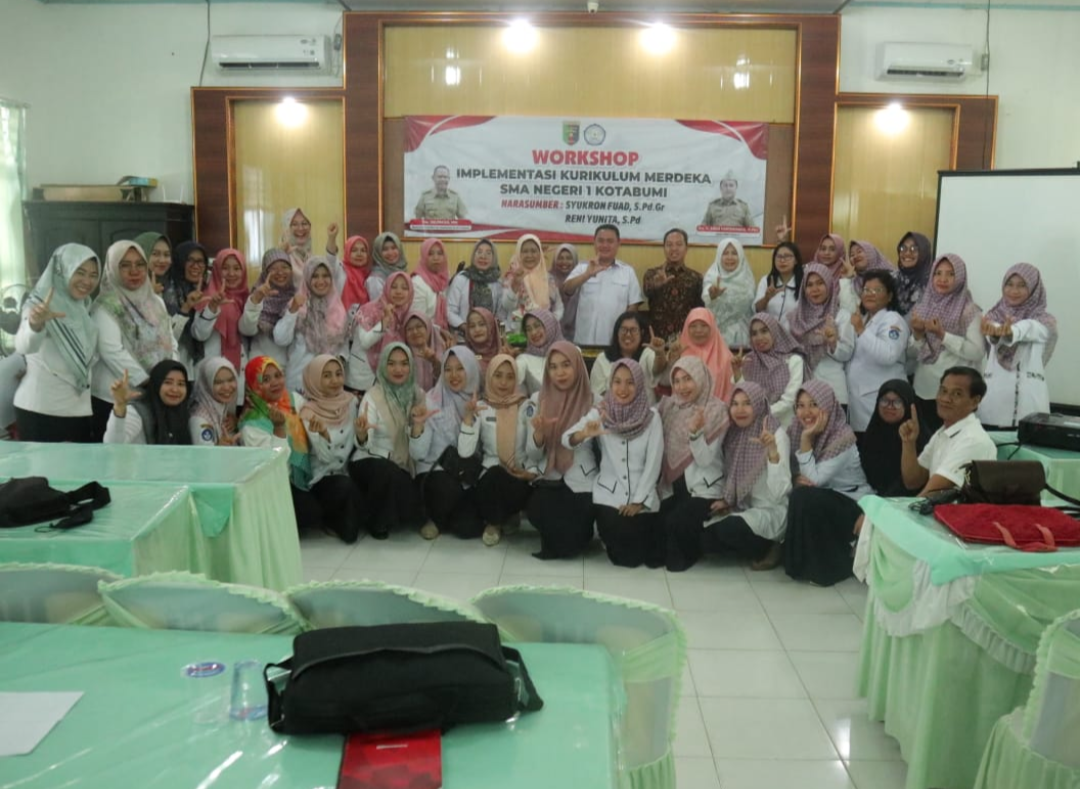 SMAN 1 Kotabumi Selenggarakan Lokakarya Implementasi Kurikulum Merdeka (IKM)