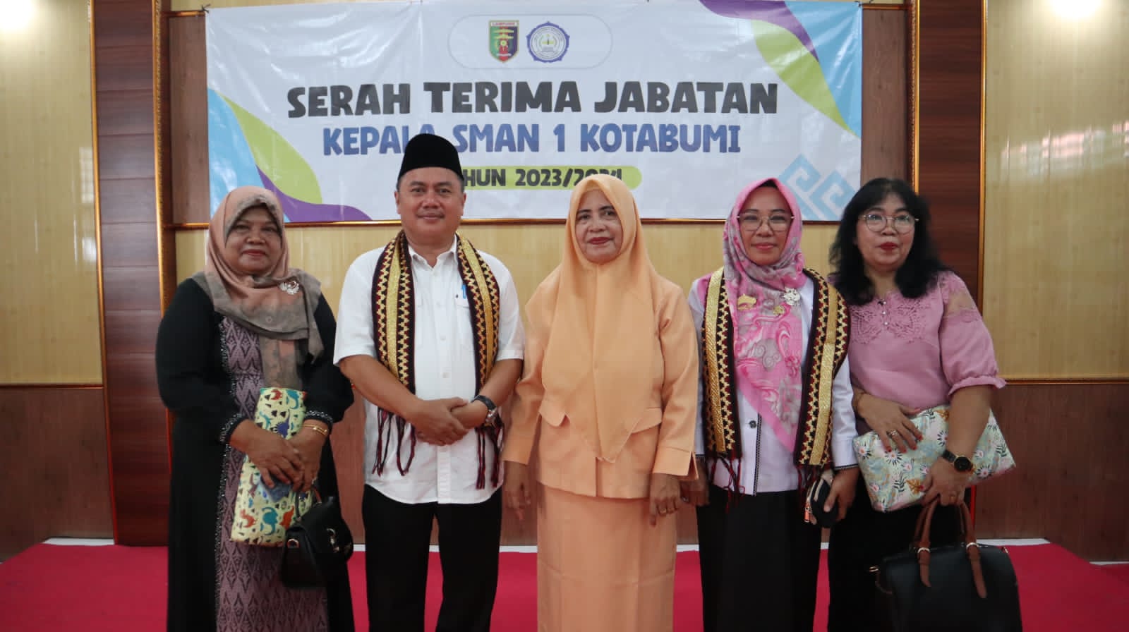 SMA Negeri 1 Kotabumi: Kepala Sekolah Baru Siap Menyongsong Masa Depan SMA Negeri 1 Kotabumi: Kepala Sekolah Baru Siap Menyongsong Masa Depan
