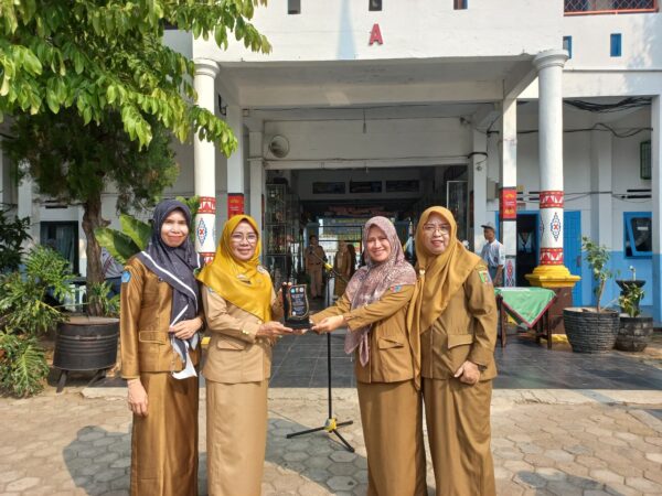 Selamat kepada Anak-anak Excellent dari English Club SMANSA atas Prestasi Gemilang di E-Fest 2023
