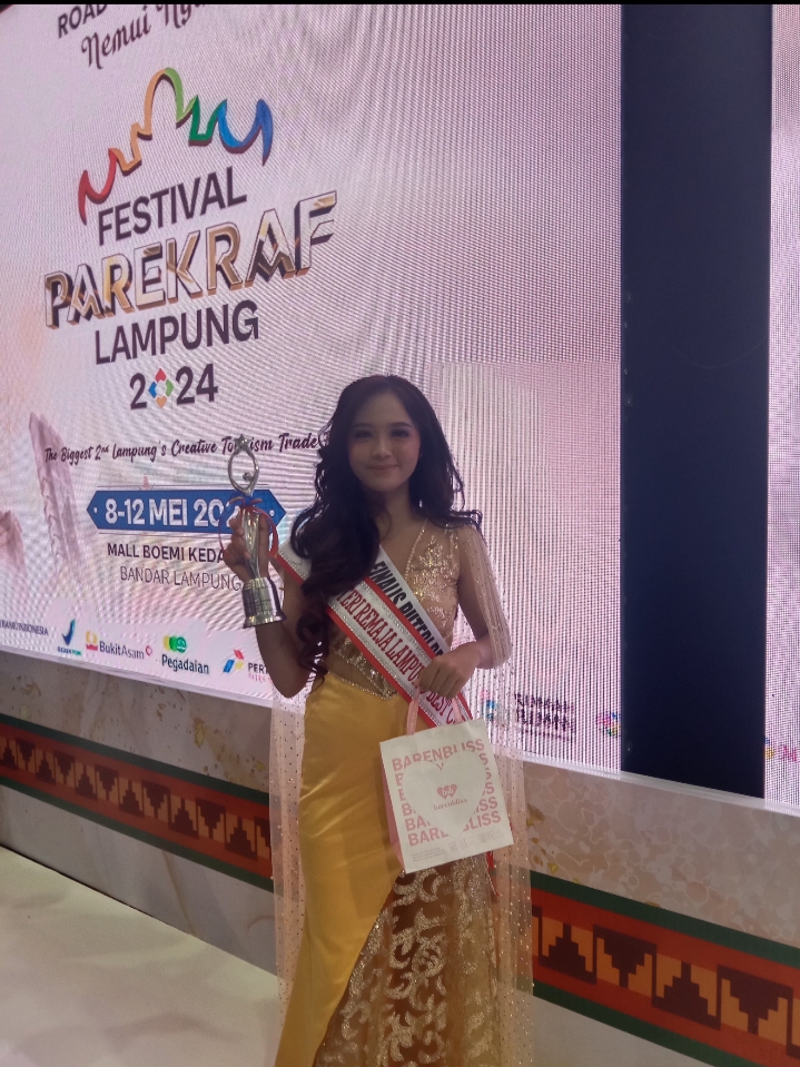 Ainun Zulfa Fadhilah FS, Siswa SMAN 1 Kotabumi, Raih Gelar Best Catwalk dalam Kompetisi Putri Anak dan Putri Remaja Provinsi Lampung 2024