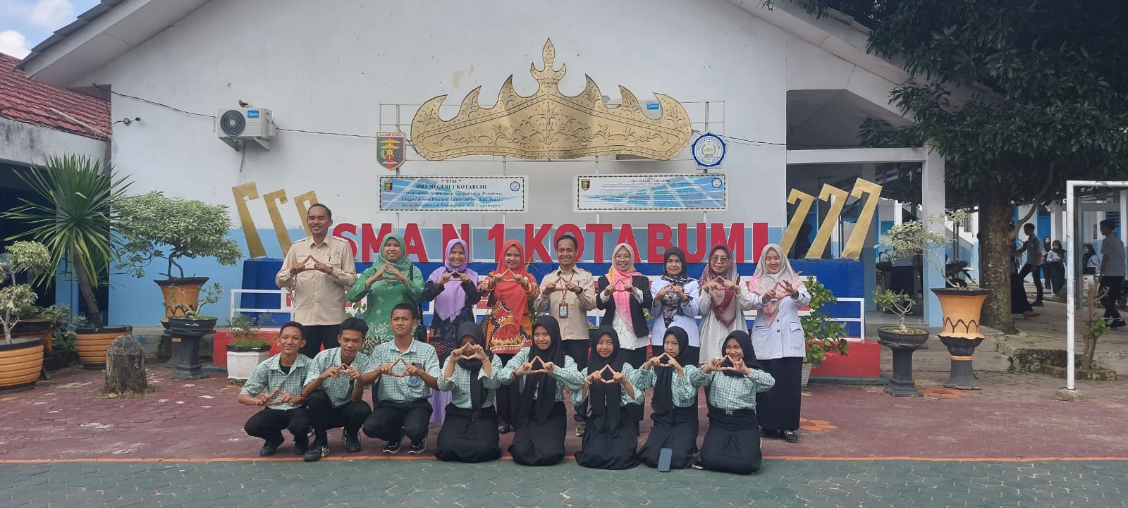SMA Negeri 1 Kotabumi Sambut Kunjungan Tim BKKBN Propinsi untuk Persiapan Lomba SSK Nasional SMA Negeri 1 Kotabumi Sambut Kunjungan Tim BKKBN Propinsi untuk Persiapan Lomba SSK Nasional