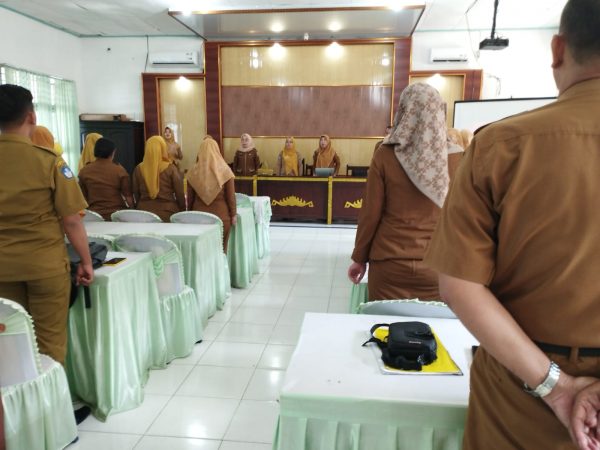 SMA Negeri 1 Kotabumi Gelar Rapat Dinas Evaluasi Pembelajaran dan Pembagian Tugas Guru untuk Tahun Ajaran 2024/2025 SMA Negeri 1 Kotabumi Gelar Rapat Dinas Evaluasi Pembelajaran dan Pembagian Tugas Guru untuk Tahun Ajaran 2024/2025