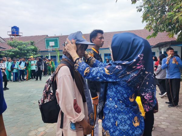 Meriahkan Penutupan MPLS, SMA Negeri 1 Kotabumi Perkenalkan Beragam Ekstrakurikuler Meriahkan Penutupan MPLS, SMA Negeri 1 Kotabumi Perkenalkan Beragam Ekstrakurikuler