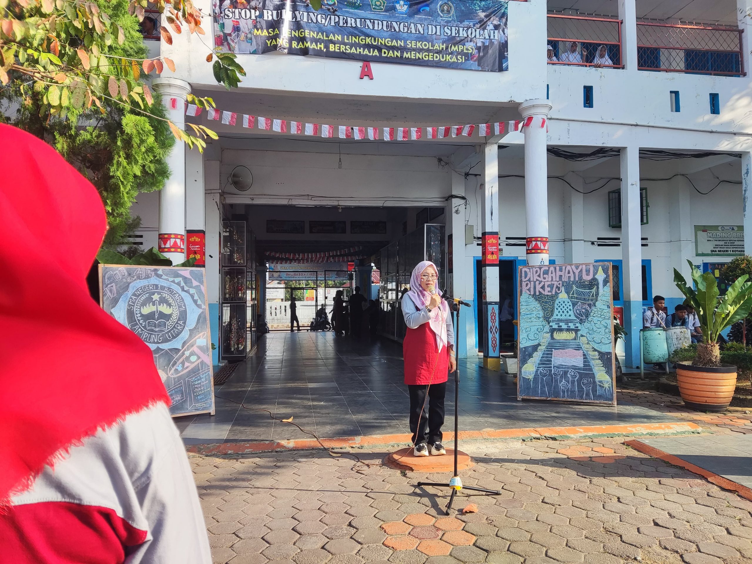 SMA Negeri 1 Kotabumi Meriahkan HUT RI ke-79 dengan Lomba Kreatif dan Penuh Kebersamaan