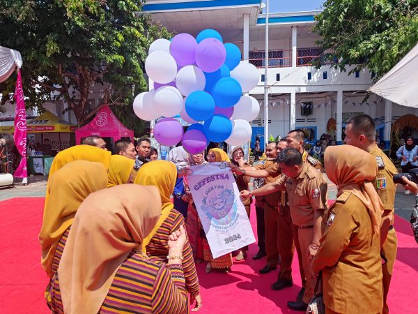 SMA Negeri 1 Kotabumi Gelar GEFESTA 2024: "Ukir Kreasi dan Raih Prestasi" Meriahkan Lomba Se-Lampung Utara SMA Negeri 1 Kotabumi Gelar GEFESTA 2024: "Ukir Kreasi dan Raih Prestasi" Meriahkan Lomba Se-Lampung Utara