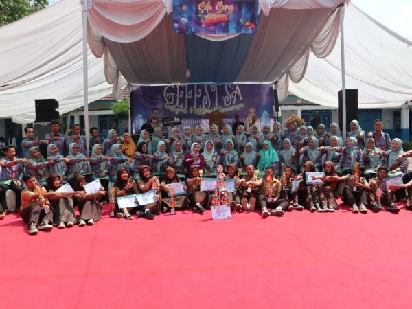 SMA Negeri 1 Kotabumi Sukses Gelar GEFESTA 2024 dengan Antusiasme Tinggi SMA Negeri 1 Kotabumi Sukses Gelar GEFESTA 2024 dengan Antusiasme Tinggi