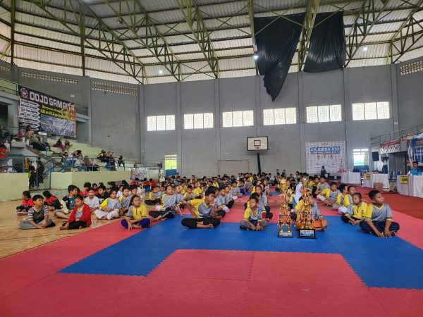 Siswa SMA Negeri 1 Kotabumi Raih Prestasi di Kejurda KKI Lampung Utara CUP II Siswa SMA Negeri 1 Kotabumi Raih Prestasi di Kejurda KKI Lampung Utara CUP II