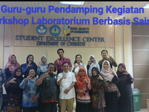 Siswa SMAN 1 Kotabumi Ikuti Workshop Penguatan OSN Lewat Workshop Berbasis Sains: Dari Zoom di Sekolah ke Laboratorium FMIPA Unila